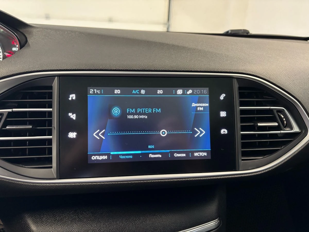 Peugeot 308