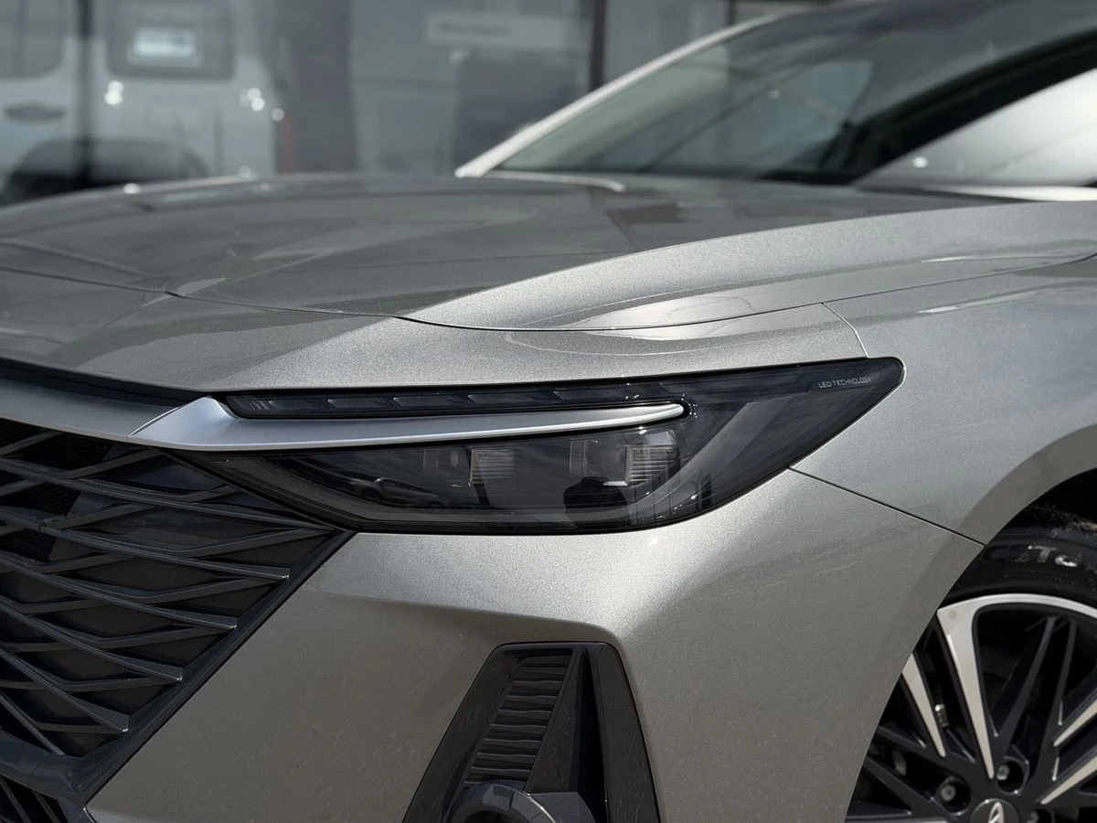 Chery Arrizo 8