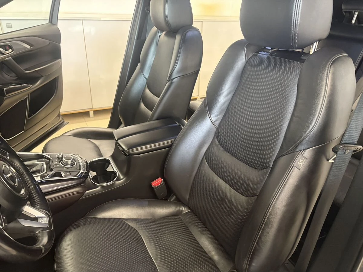 Mazda CX-9
