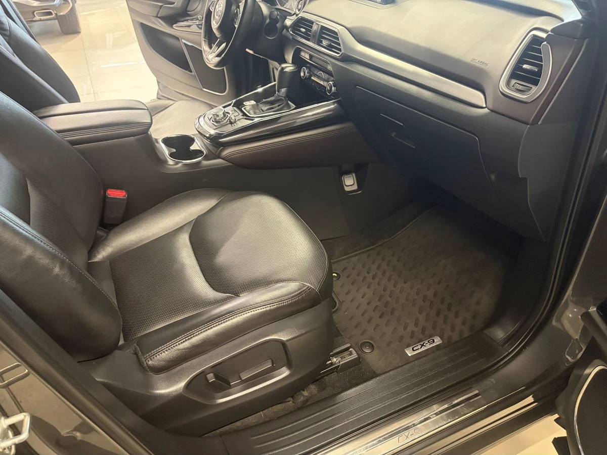 Mazda CX-9