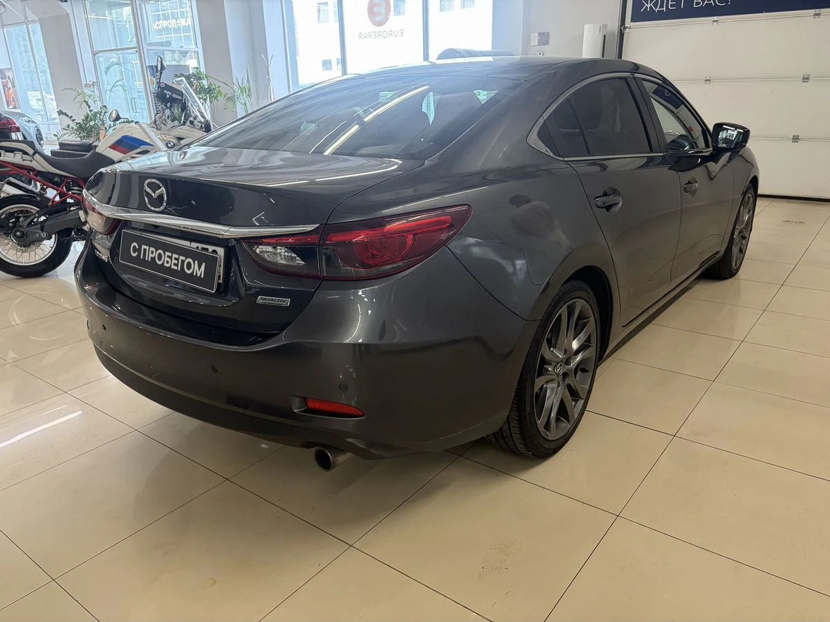 Mazda 6