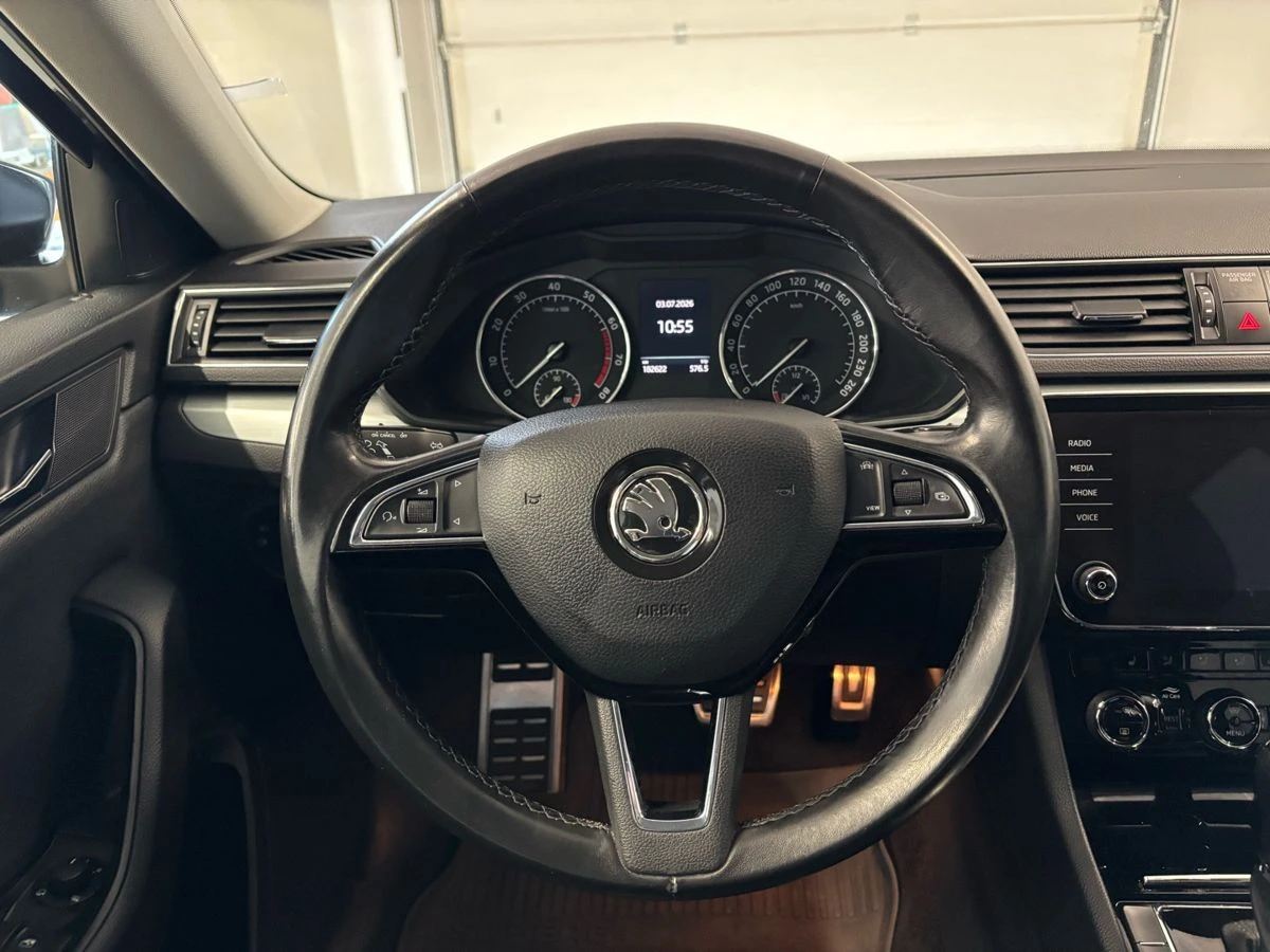Skoda Superb