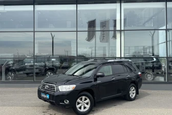Купить Toyota с пробегом в Твери