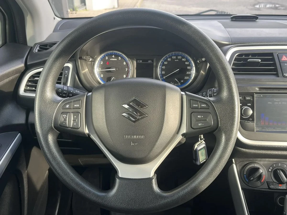 Suzuki SX4
