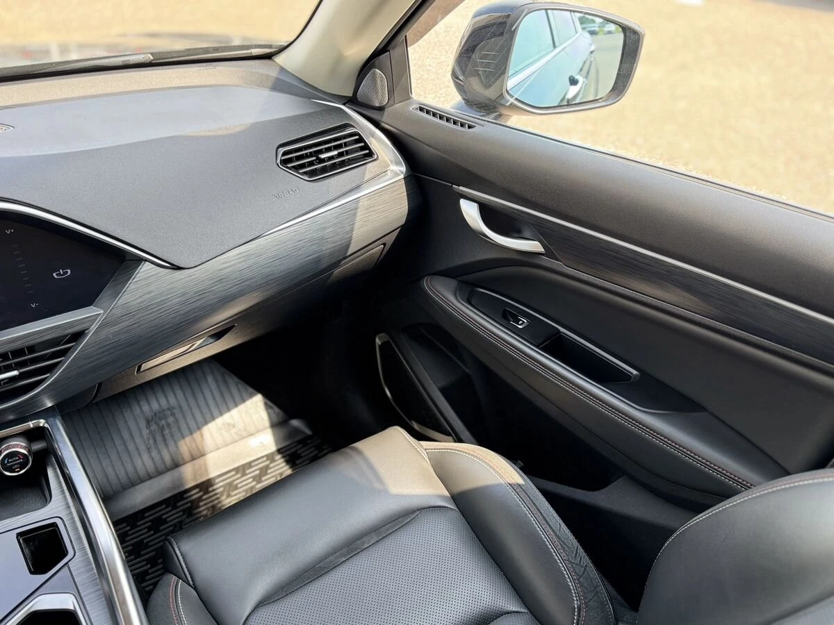 Geely Tugella