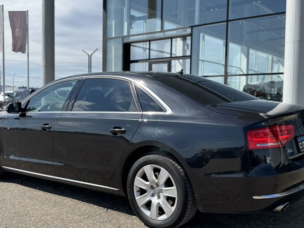 Audi A8
