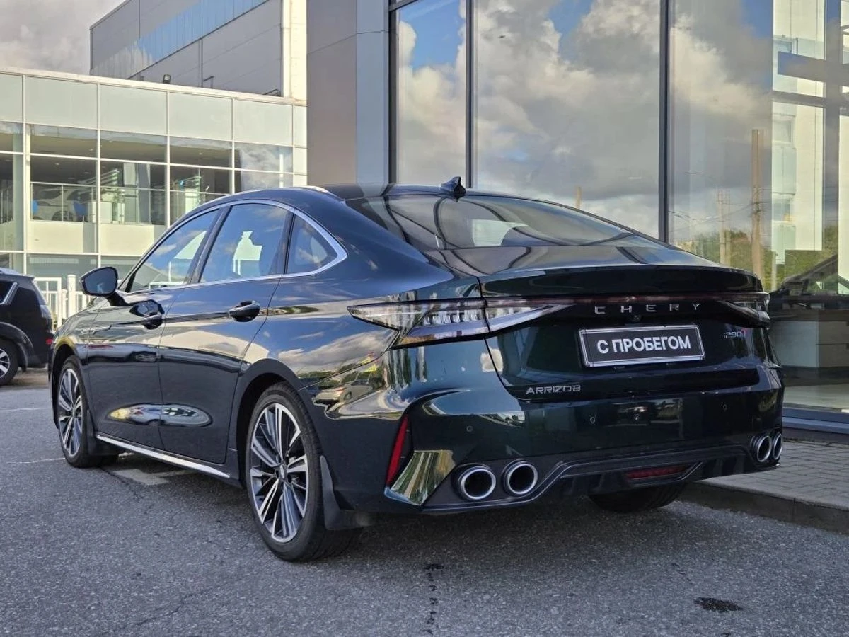 Chery Arrizo 8