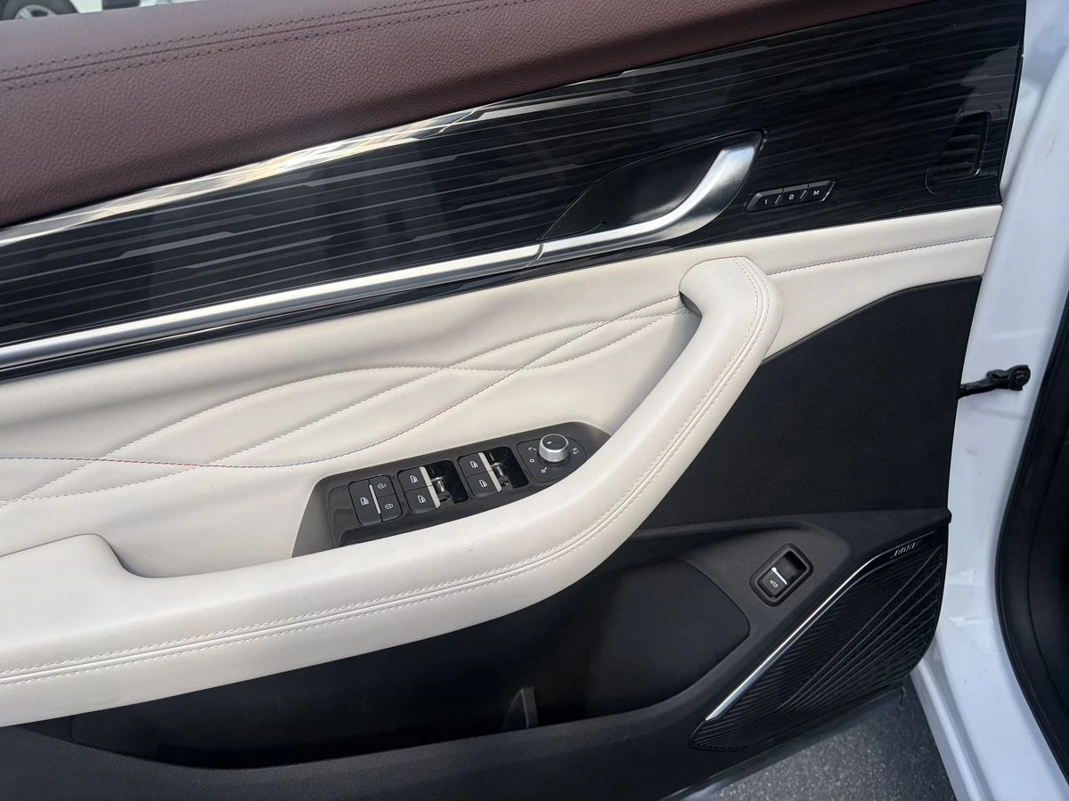Geely Monjaro