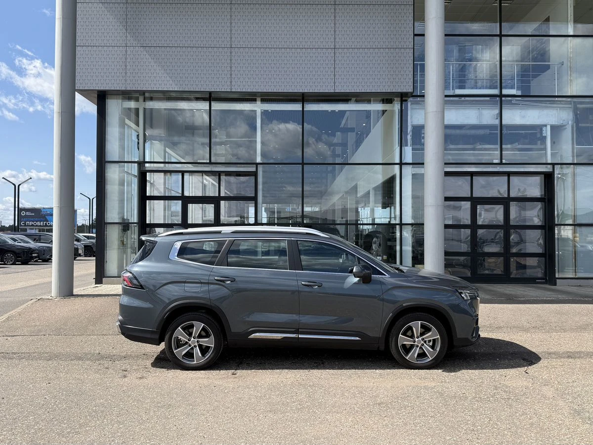 Geely Okavango
