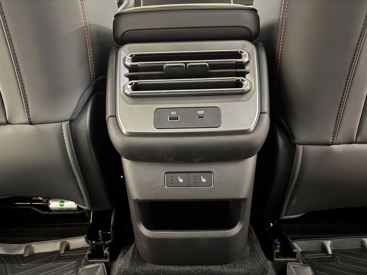 Jetour T1