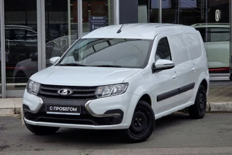 Купить LADA (ВАЗ) с пробегом в Санкт-Петербурге