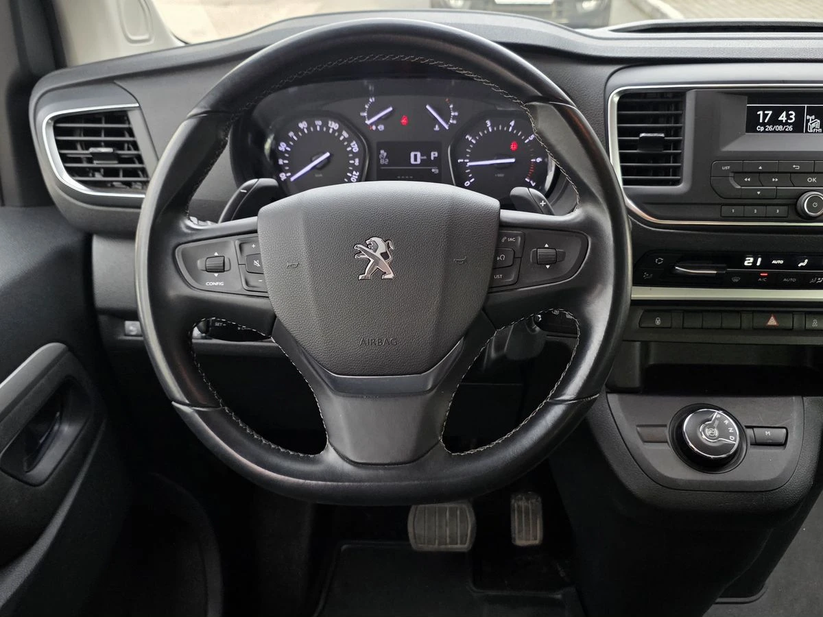 Peugeot Traveller