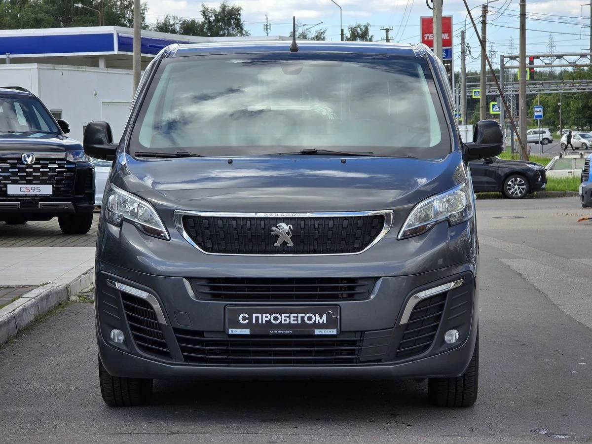Peugeot Traveller