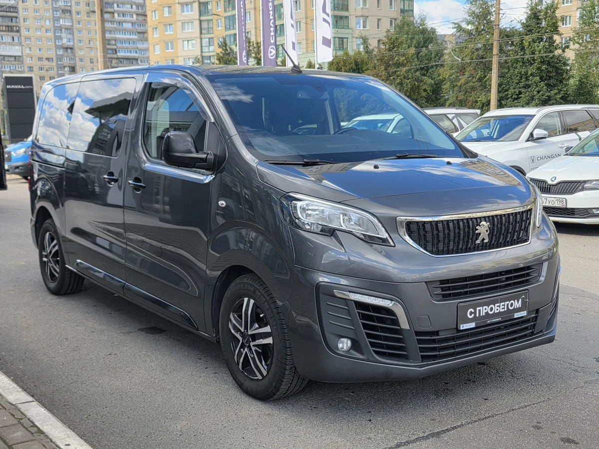 Peugeot Traveller