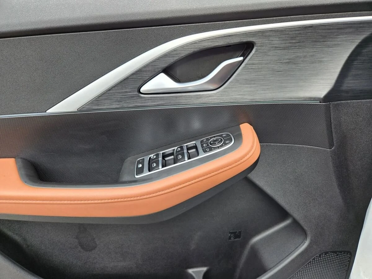 Omoda C5