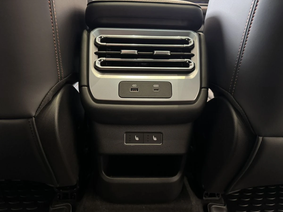 Jetour T1