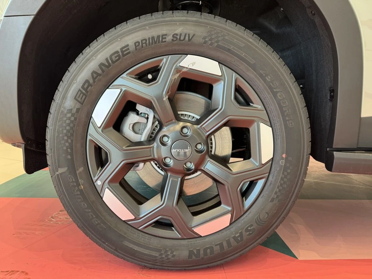Jetour T1