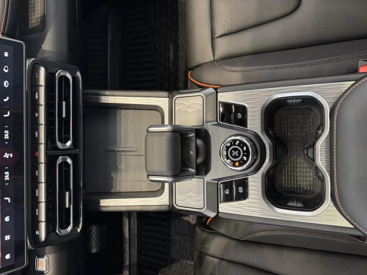 Jetour T1