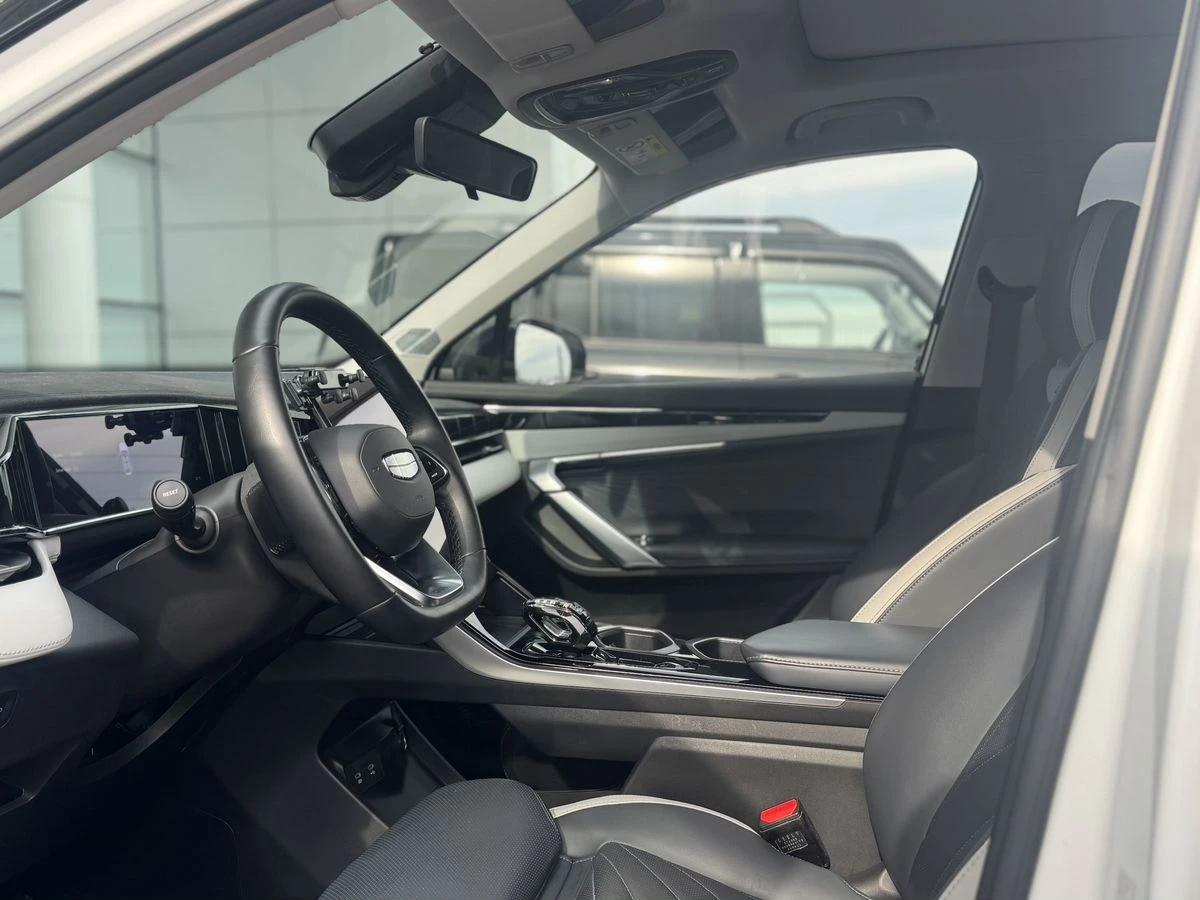 Geely Atlas