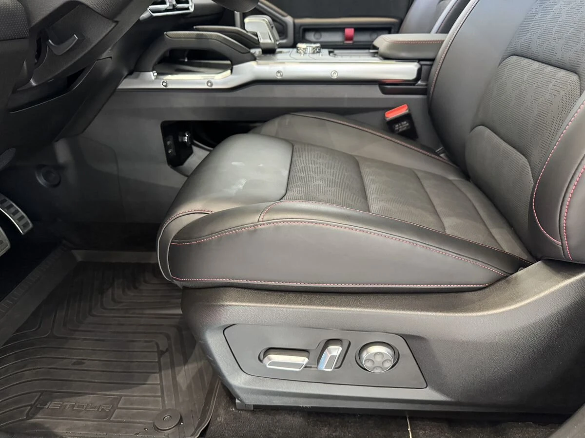 Jetour T2
