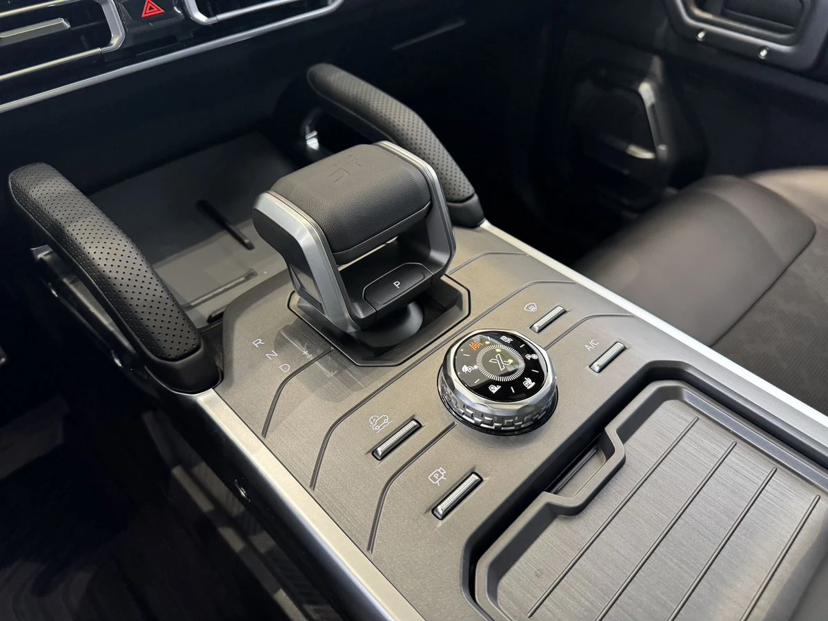 Jetour T2