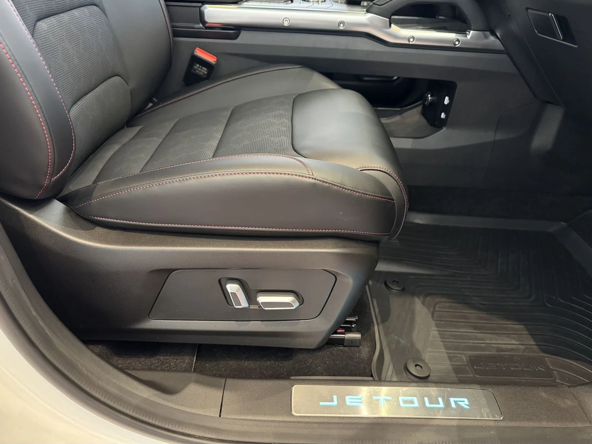 Jetour T2