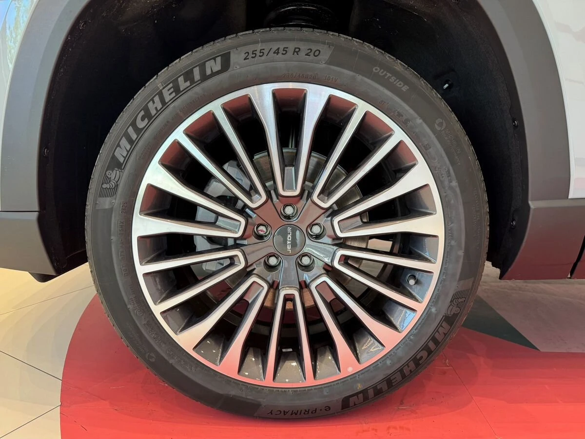 Jetour X90+