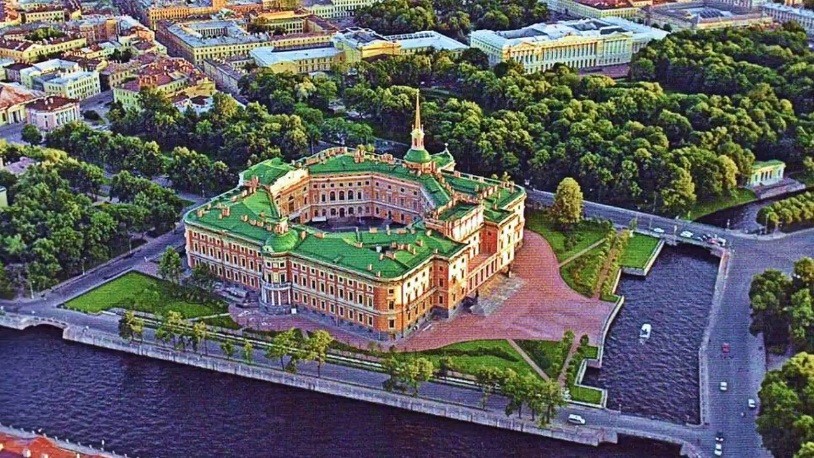 Топ мистических мест Санкт-Петербурга: Михайловский замок