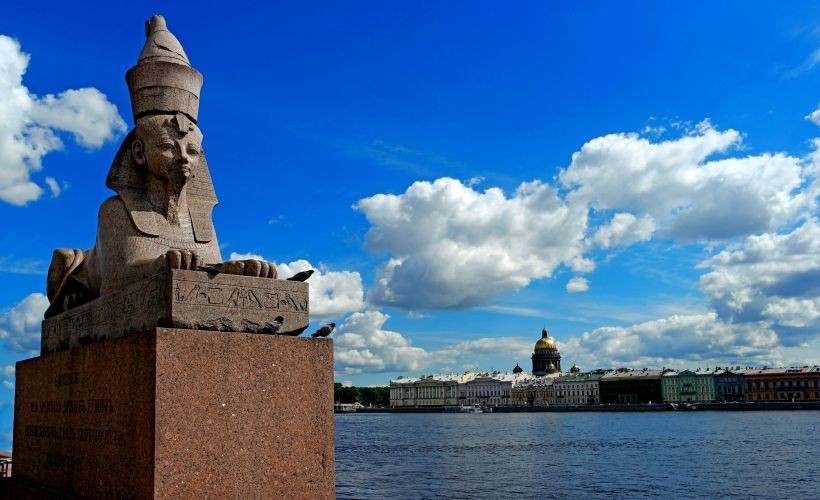 Топ мистических мест Санкт-Петербурга: Сфинксы на Университетской набережной