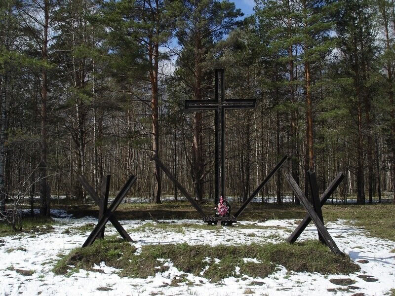Топ мистических мест Санкт-Петербурга: Рельсовый крест