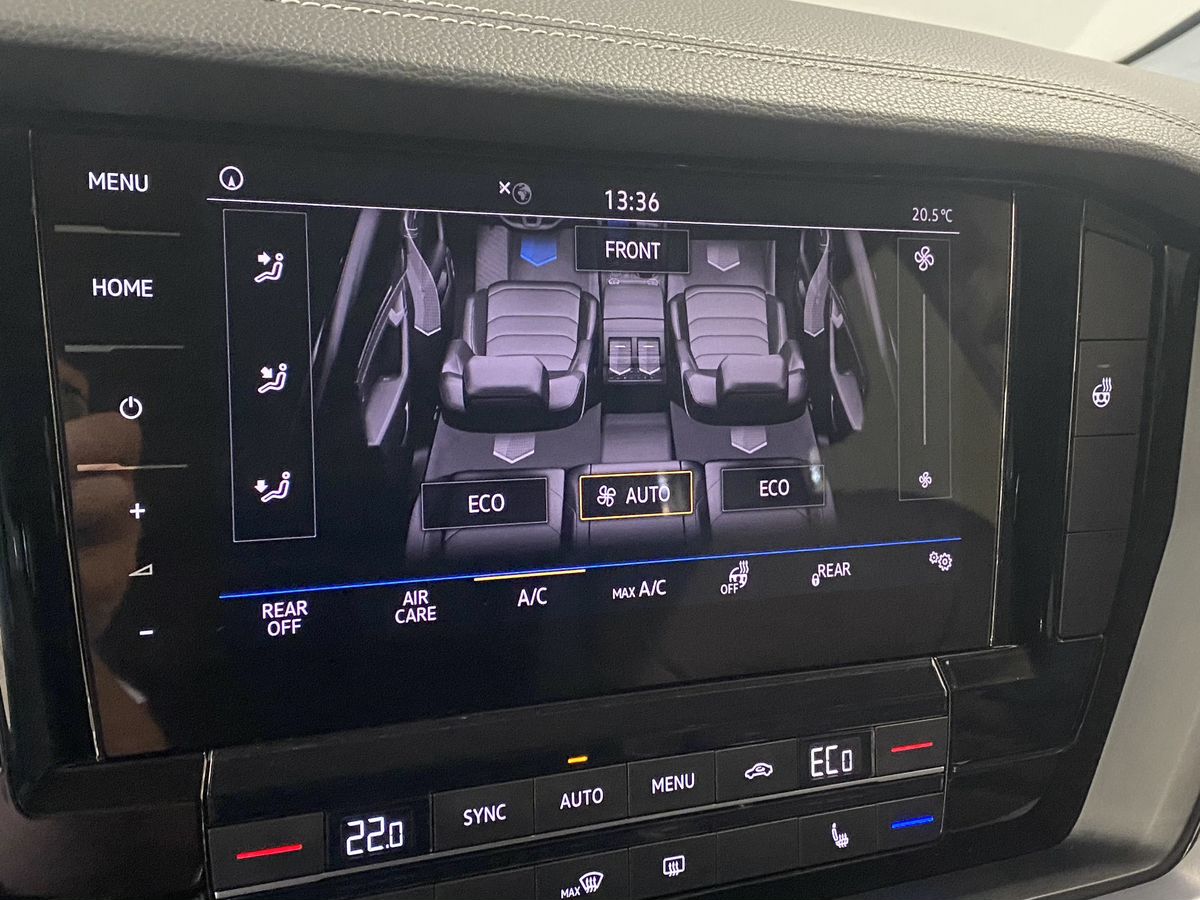 Volkswagen Touareg