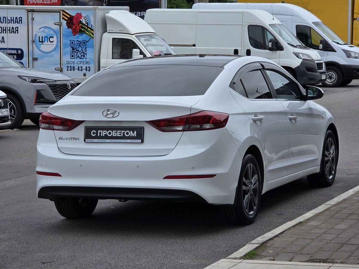 Hyundai Elantra