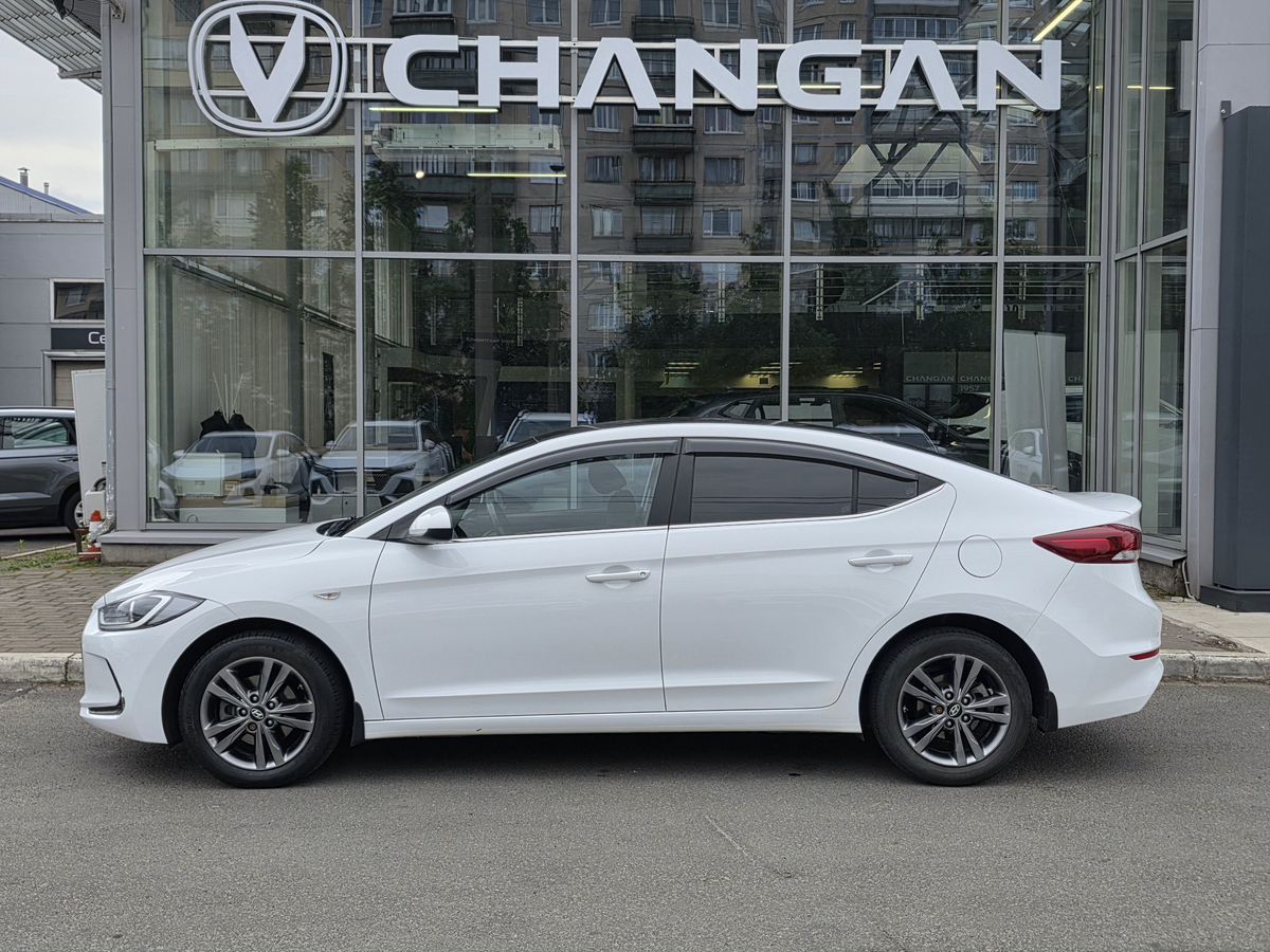 Hyundai Elantra