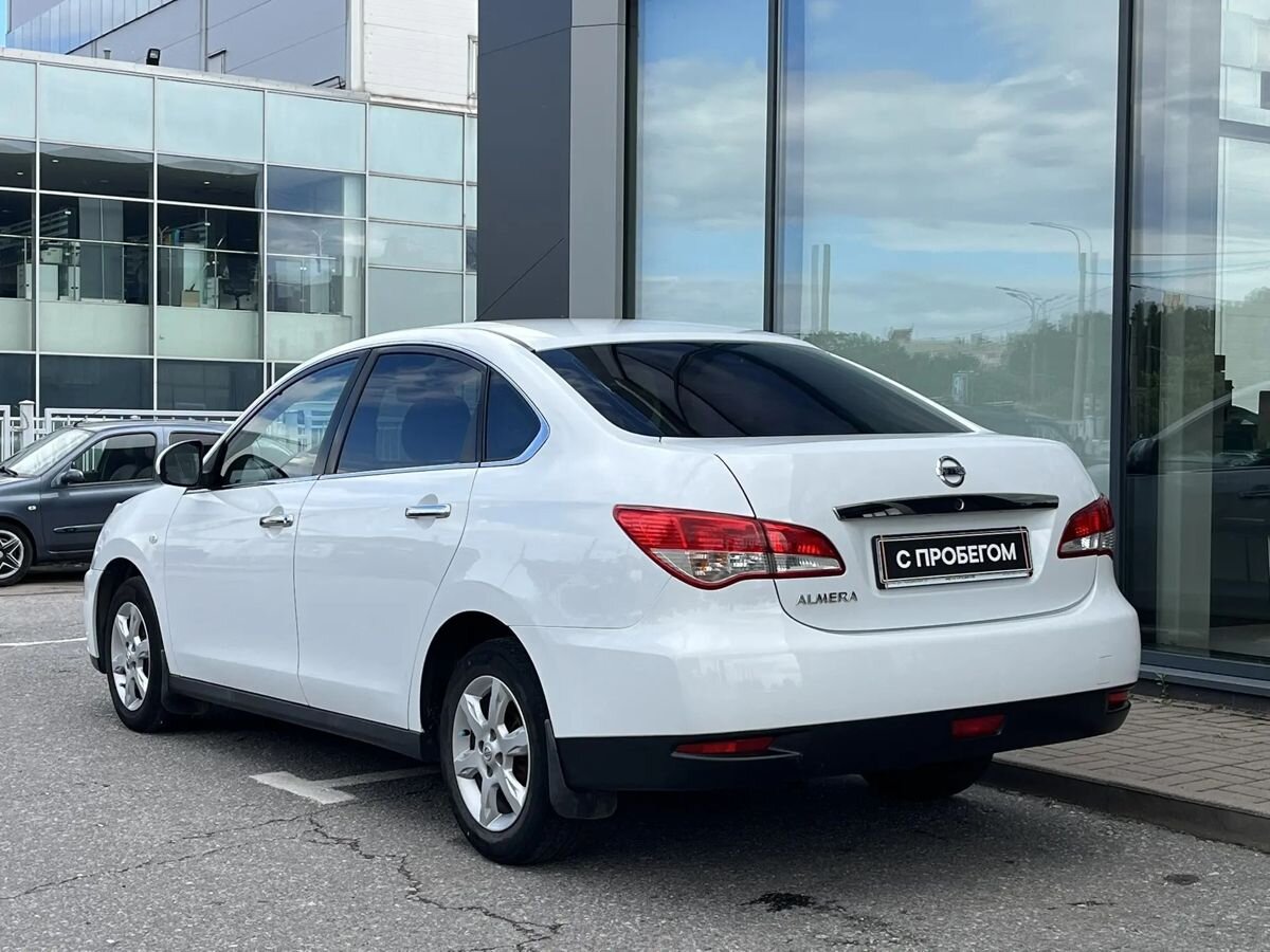 Nissan Almera