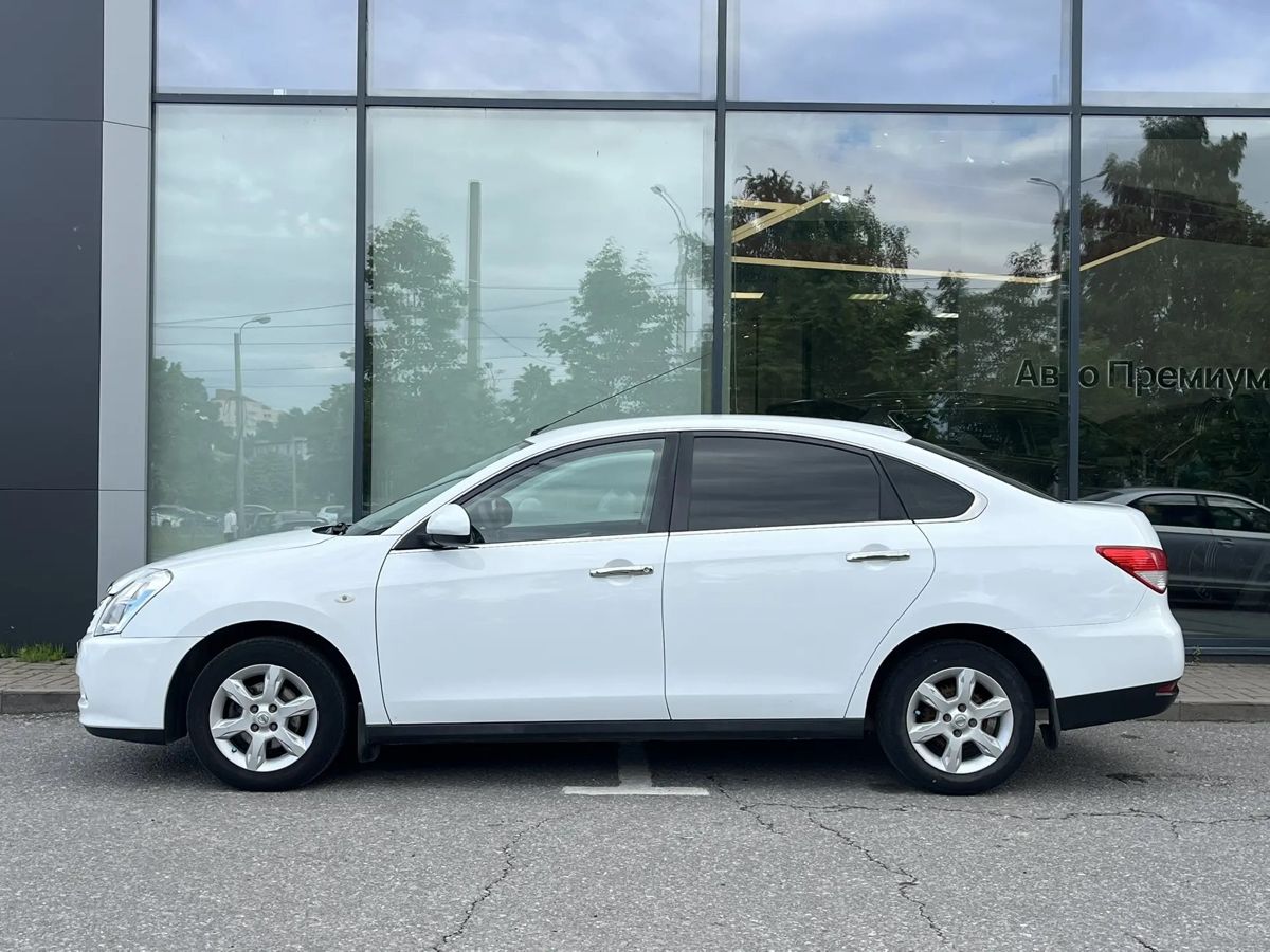 Nissan Almera