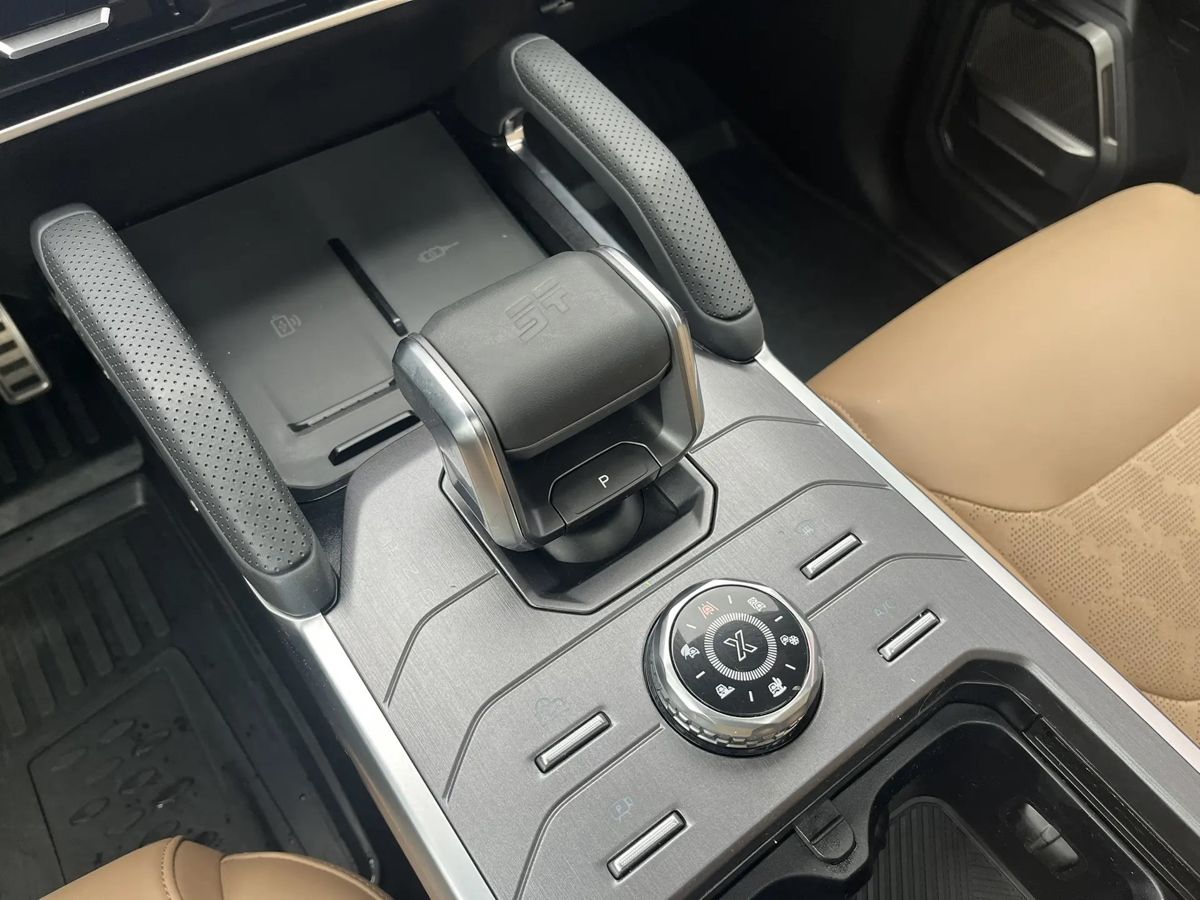 Jetour T2